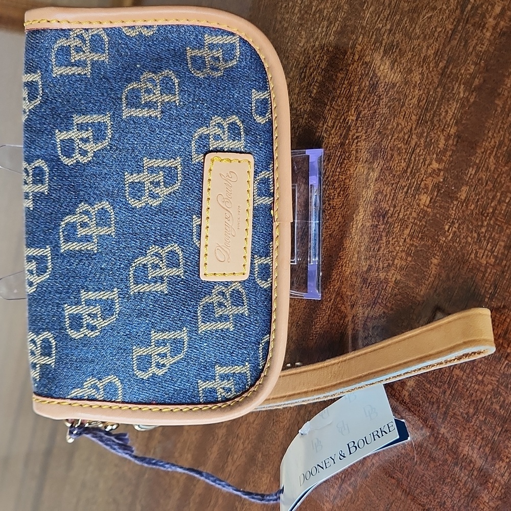 Dooney & Bourke Denim Blue and Tan Logo Flap Wristlet NWT - Picture 2 of 6